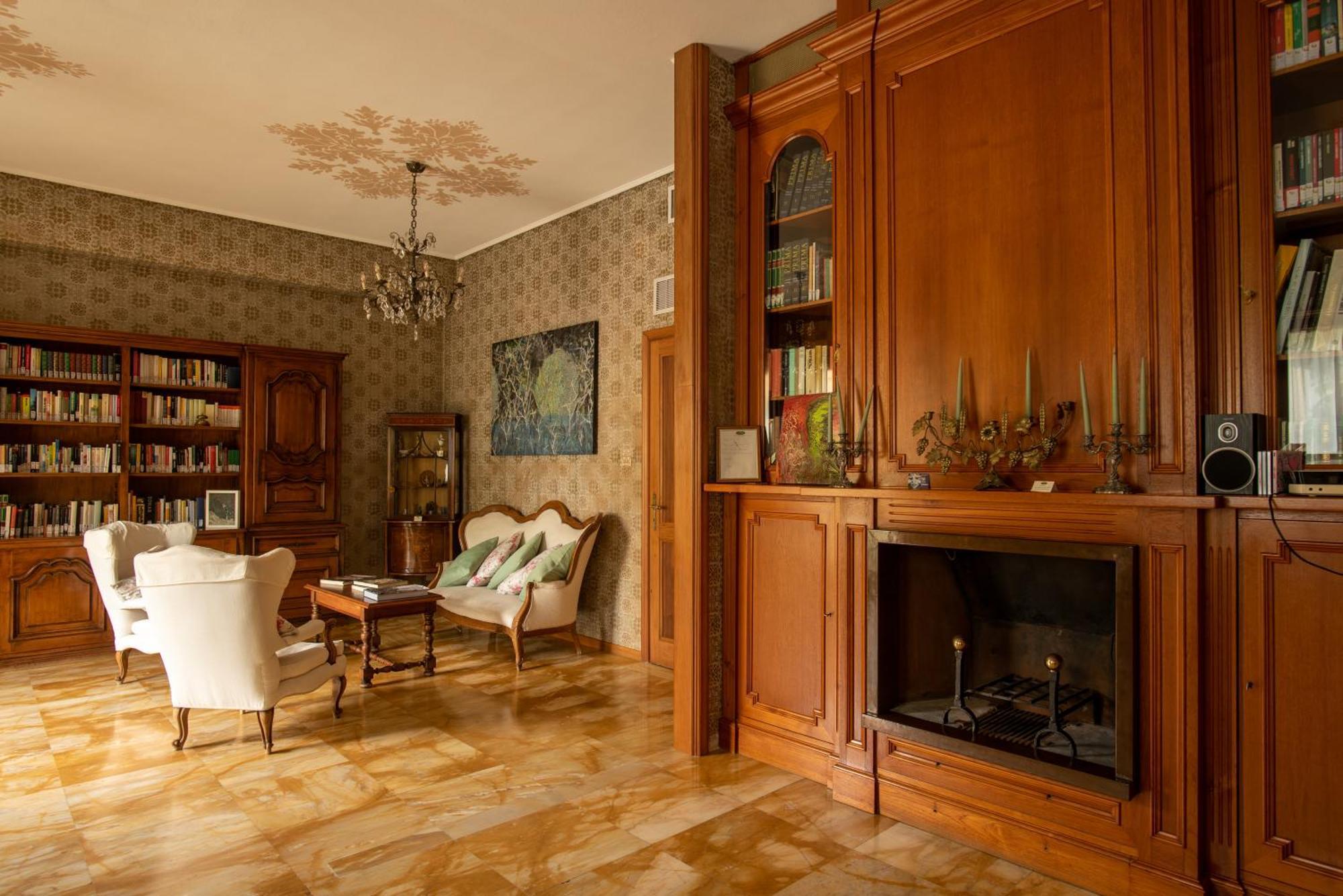 Dei Buoni E Cattivi Bed & Breakfast 2*